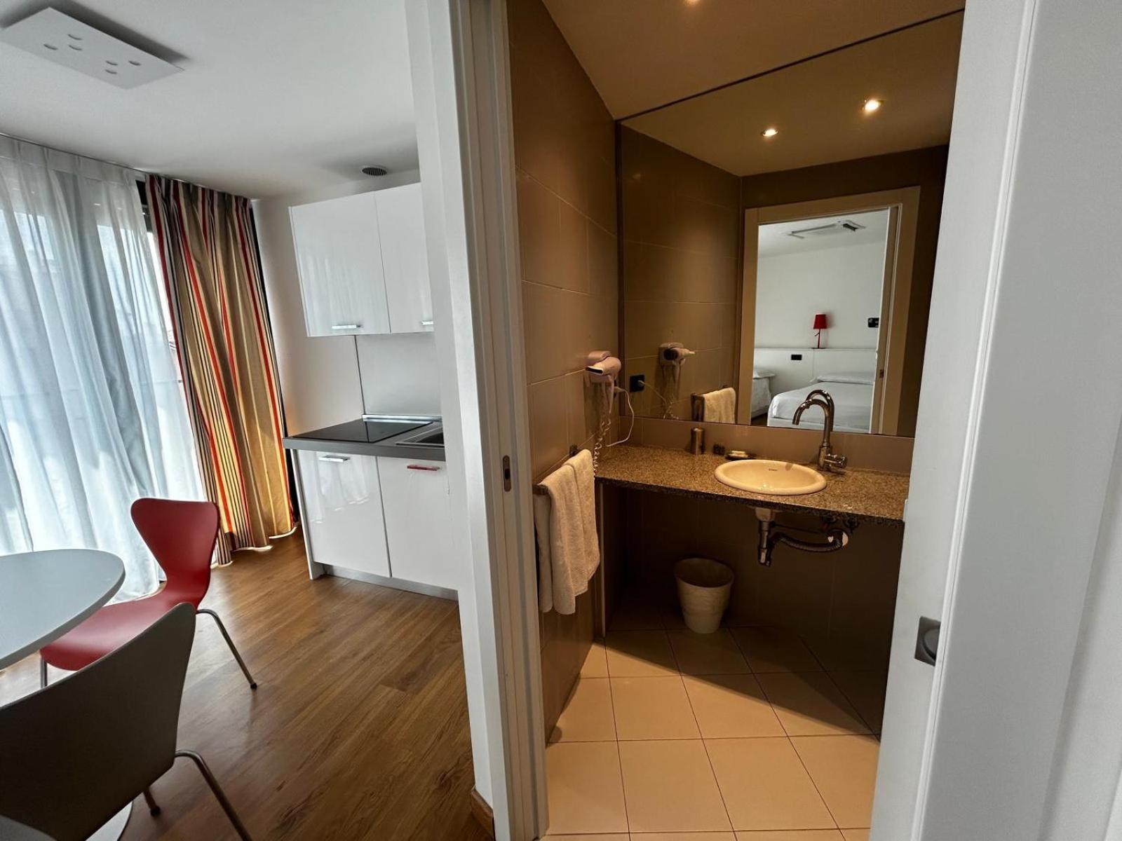 Bb Hotels Aparthotel Isola Milan Extérieur photo