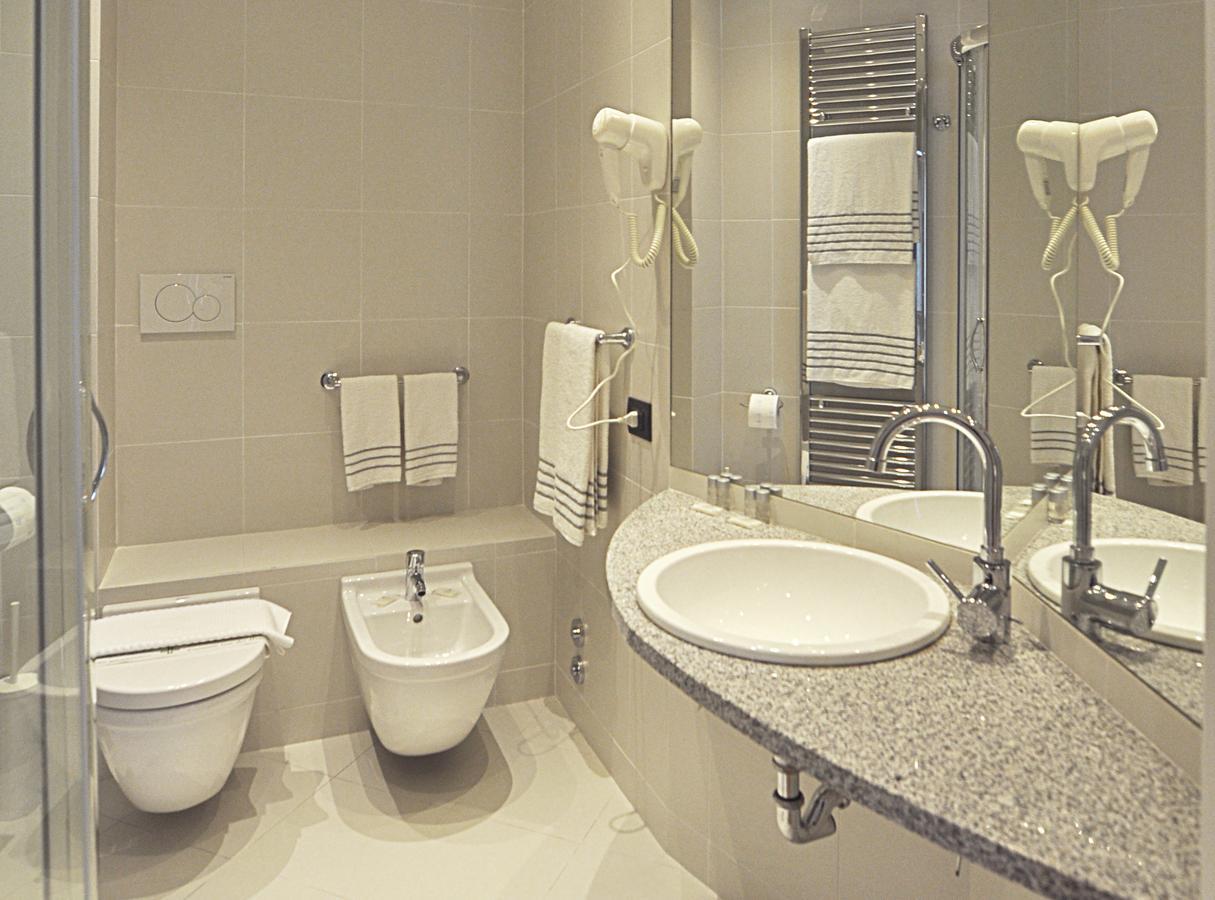 Bb Hotels Aparthotel Isola Milan Extérieur photo